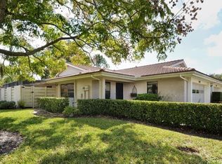 4577 Lakecrest Pl, Sarasota, FL 34233