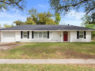 308 Contour Dr, Lake Charles, LA 70605