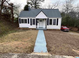 706 Blue Ridge Dr, Anniston, AL 36207