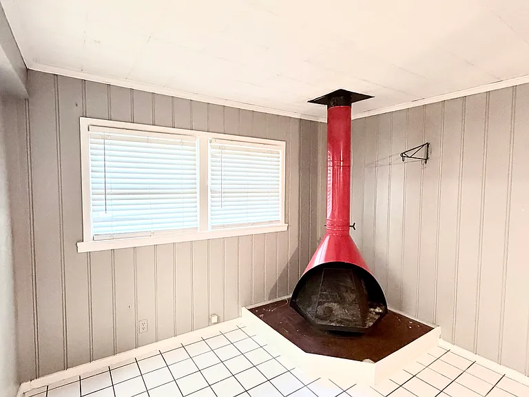 Breakfast Room with fireplace