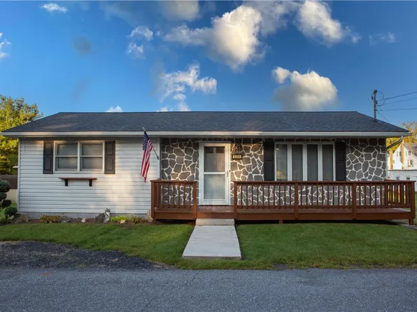 8204 Williams St, Slatington, PA 18080