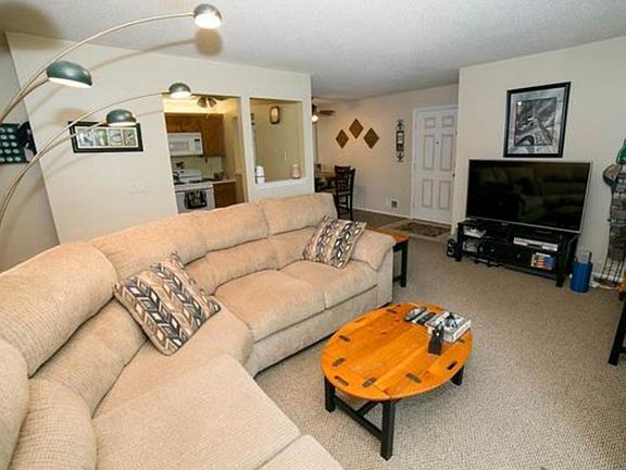 5th image of 56 Iroquois Dr #2