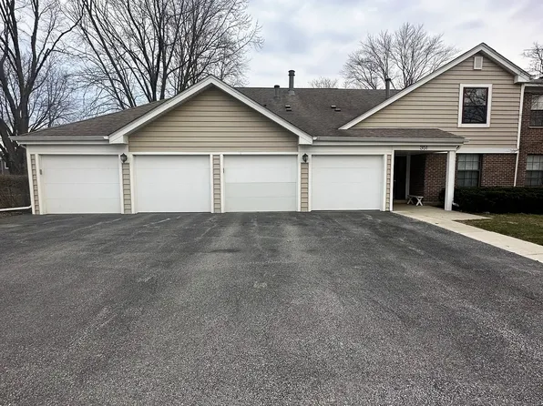 351 Newgate Ct #2A, Schaumburg, IL 60193
