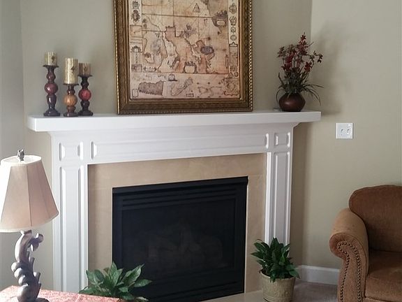 3rd image of 285 River Falls Dr