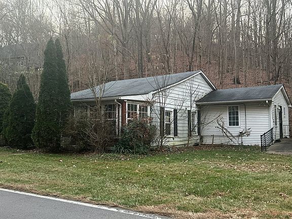 2nd image of 3501 Blevins Gap Rd