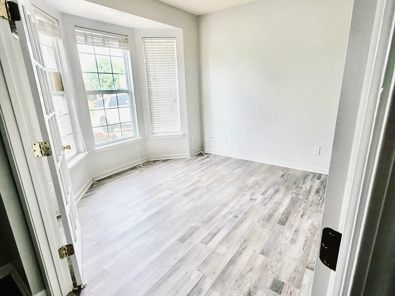 5 bed, 3000 sqft, $2,750 — Photo 4