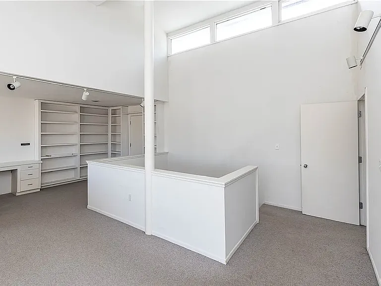 7520 Spectrum Way — Photo 27
