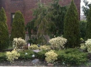 19909 21st Ave, Whitestone, NY 11357