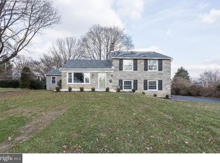 213 Governors Dr, Wallingford, PA 19086