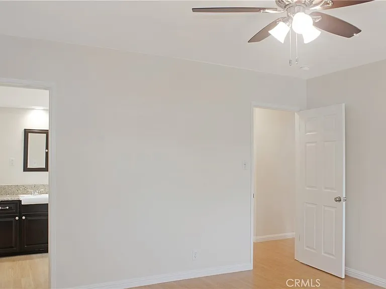 2513 Birch St — Photo 28