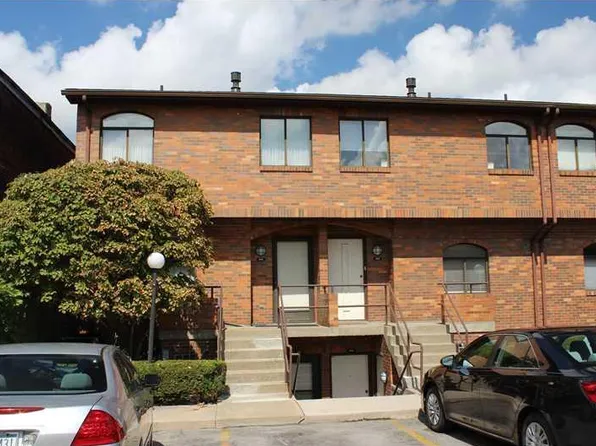 3212 Kennett Sq, Pittsburgh, PA 15213