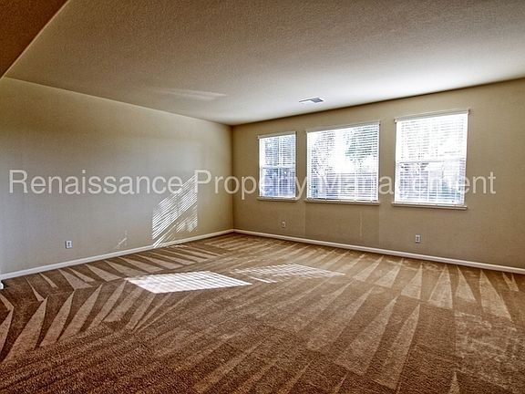 5th image of 342 Ashlee Ct