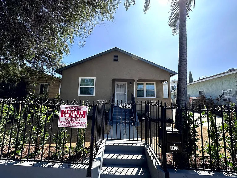 1456-1460 N. Ricardo St. — Photo 32