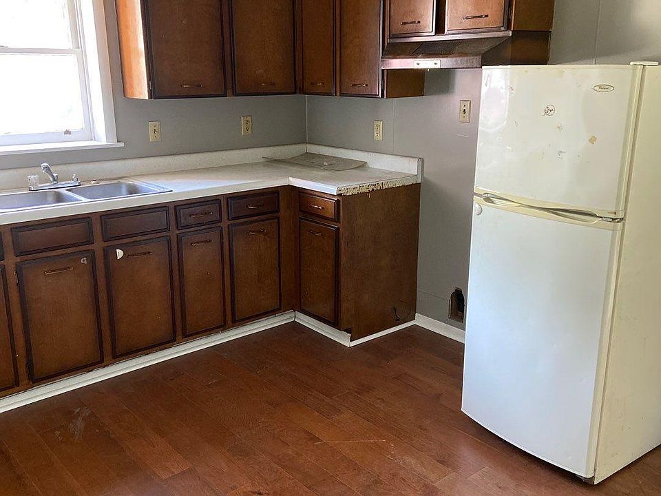 101 N St Pottsville PA Zillow