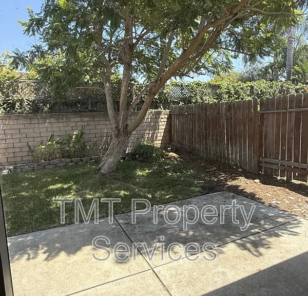 2742 La Purisima Ave — Photo 24