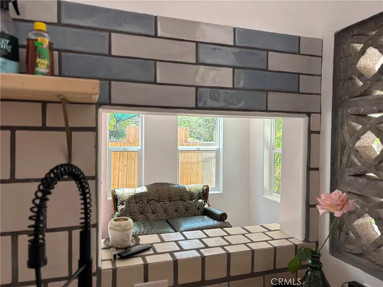 1802 N Raymond Ave — Photo 21