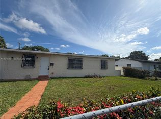 11601 Pinkston Dr, Miami, FL 33176