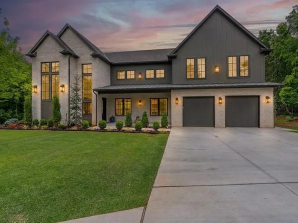 3224 Hidden Creek Ct, Edmond, OK 73034