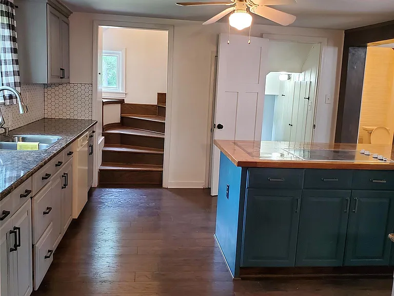 249 W Buell Rd E — Photo 11