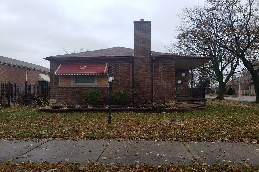 1st image of 8855 S Cornell Ave