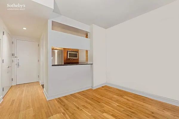 Rented by Sotheby's International Realty | media 5