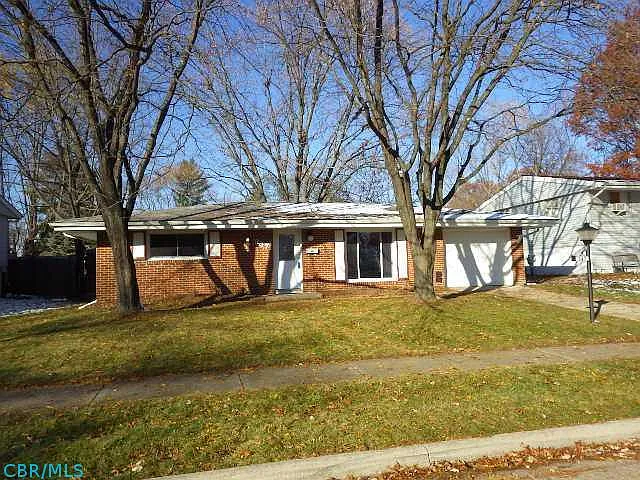 347 Regents Rd photo 1