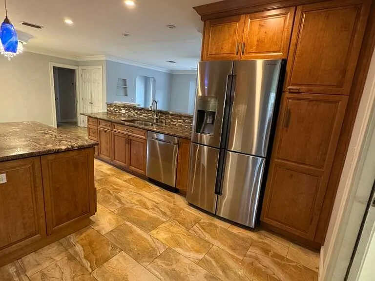 1140 Morse Blvd — Photo 16