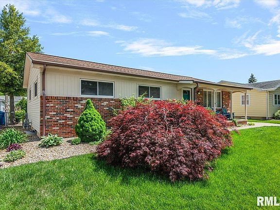 3rd image of 40 Foresters Ln