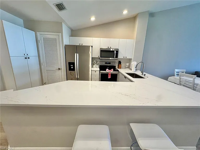 5045 Cedar Springs Dr #203 — Photo 14