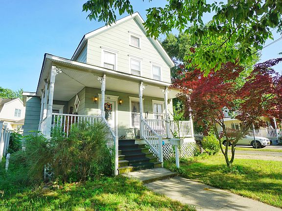 3rd image of 590 Craig Ave