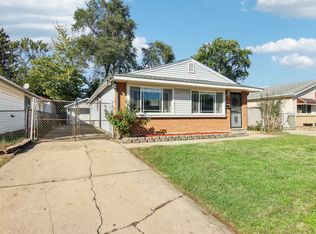 3204 Emery Ln, Robbins, IL 60472