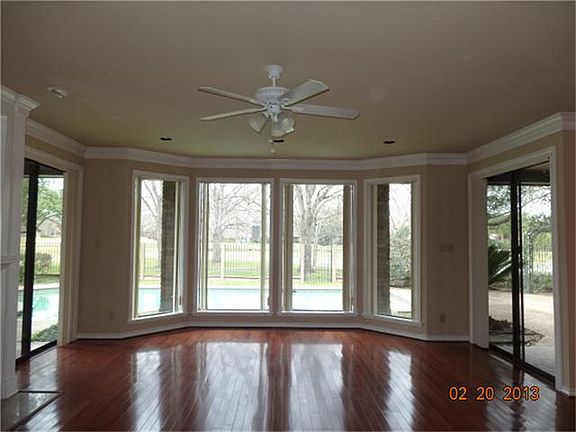 5th image of 1522 Plantation Dr