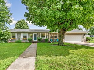 1118 Home Pl, Faribault, MN 55021