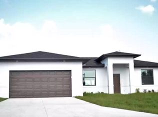 1102 NE 16th Pl, Cape Coral, FL 33909