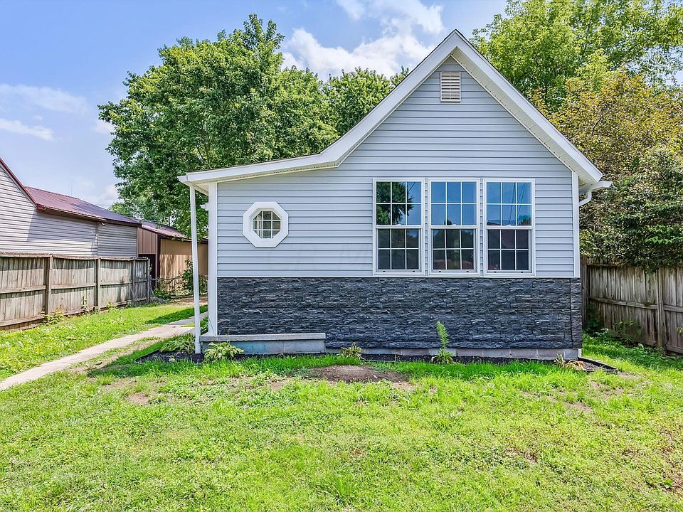 1st image of 938 Champion Ave