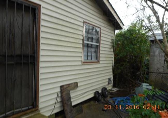 2nd image of 3917 Royal St