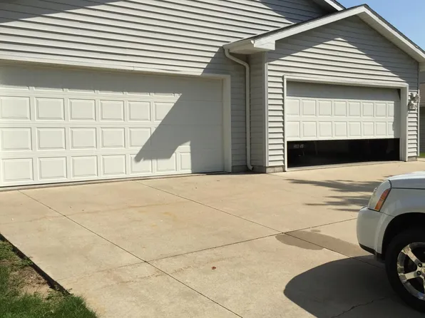3815 Todd St, Midland, MI 48642