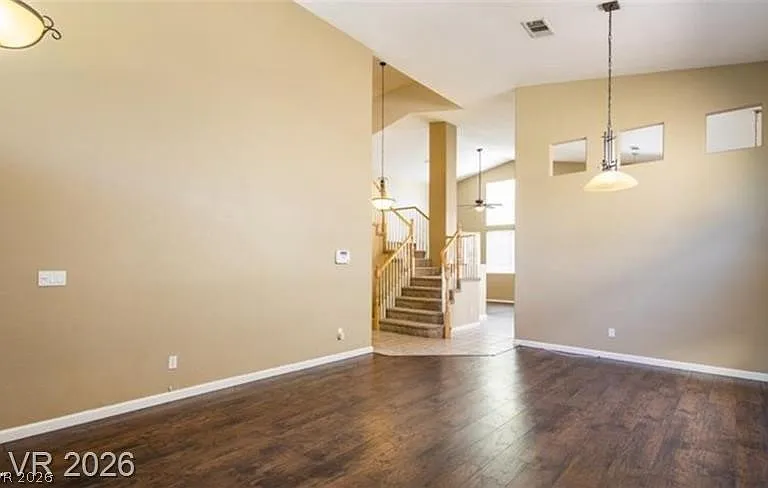 10128 Cypress Glen Ave — Photo 3