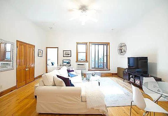 3rd image of 324 W 77th St APT 4-B