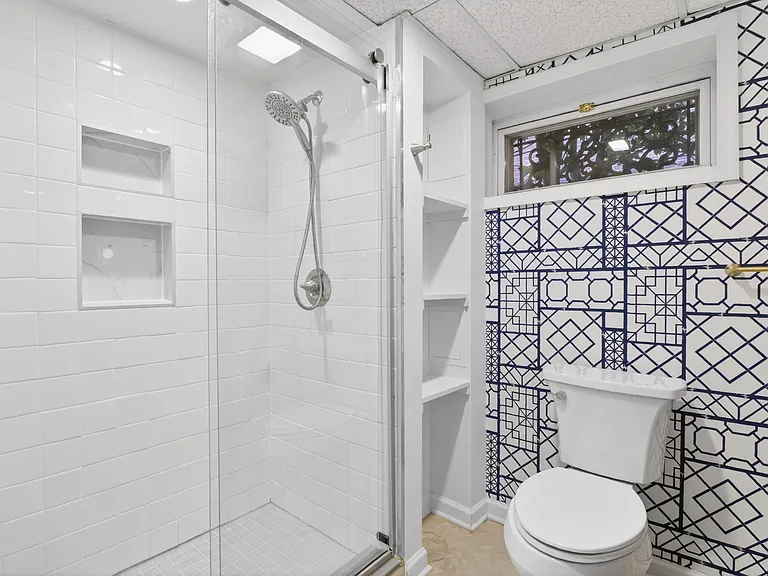 5028 Massachusetts Ave NW #A — Photo 27