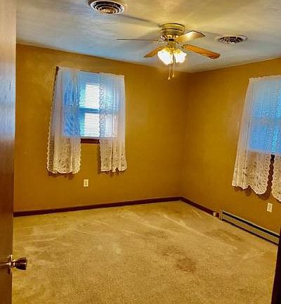 5th image of 114 Sherry Dr