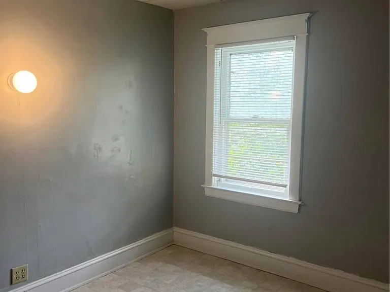 49 Hastings St NE — Photo 22