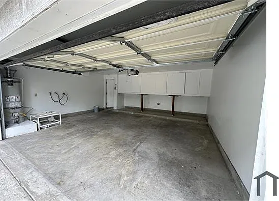641 E 27th St #105 — Photo 19