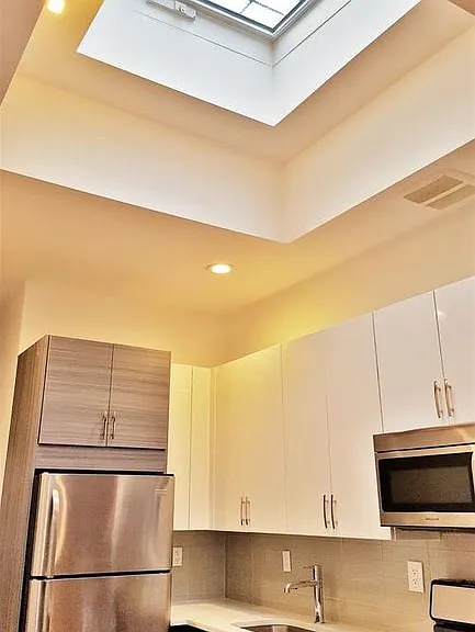 1250 De Kalb Ave #3R — Photo 3