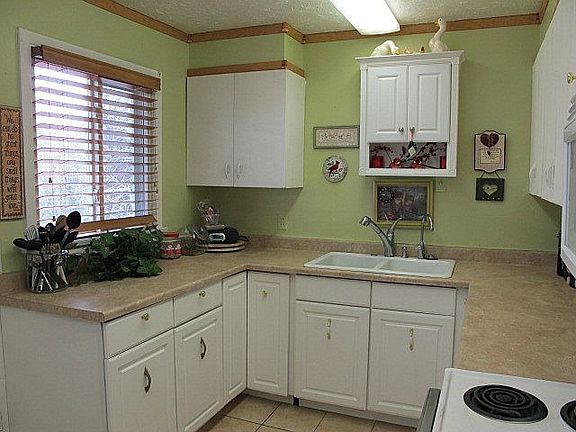 5th image of 206 Alpine Dr