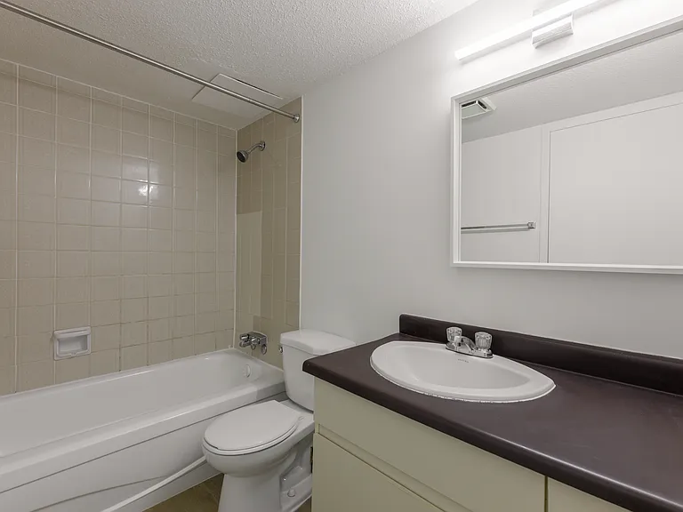 1859 Woodway Pl — Photo 18