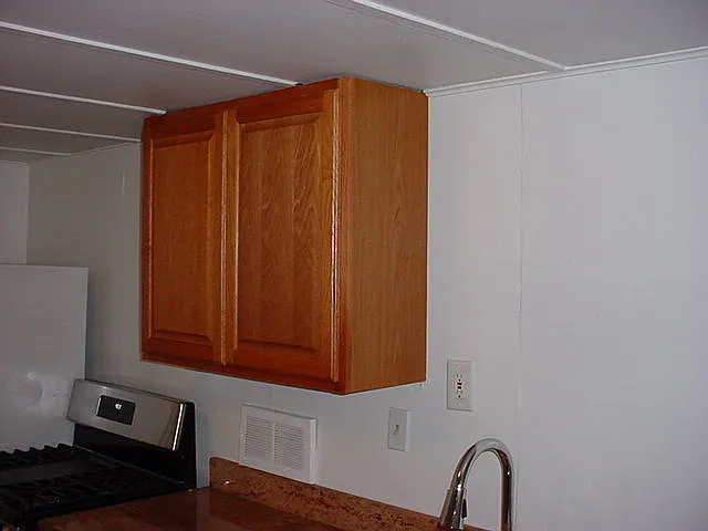KITCHEN NICE CABINETS
