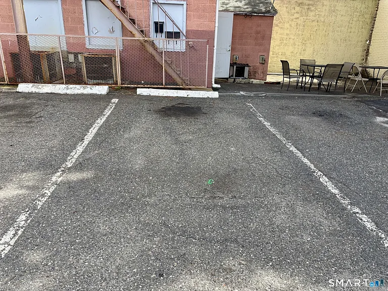 68 E Main St #FRONT — Photo 18