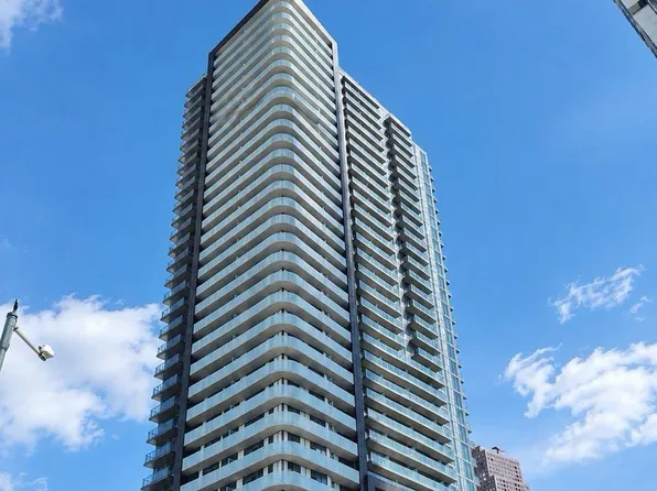 7895 Jane St E #1216, Vaughan, ON L4K 0K2