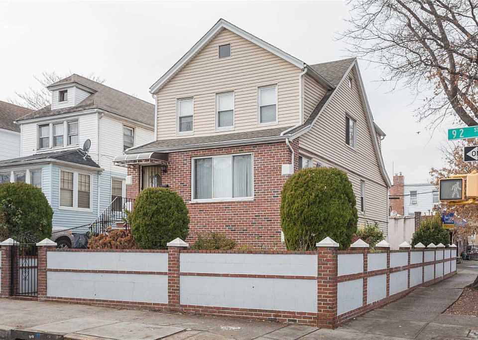 1st image of 3102 92nd St